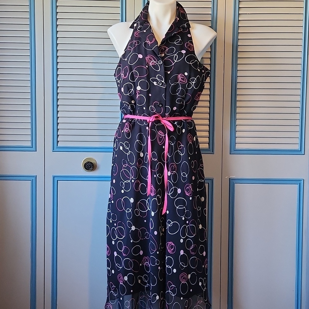 Scarlett Black Sleeveless Dress with Pink Ribbon - Picture 2 of 12